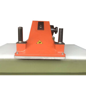 Refurbished second hand Atom SE25 hydraulic clicker press front view
